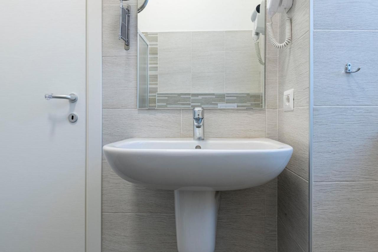 Leader Apartment 4 - Monzino - Hockey Msg Arena - Linate - Milan Extérieur photo